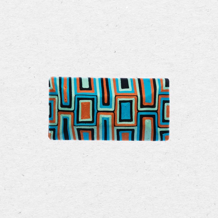 [212117403-*-*] Clutch Coleen